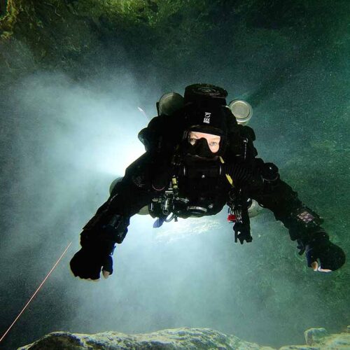 cave-diver-pam-rear-lighted